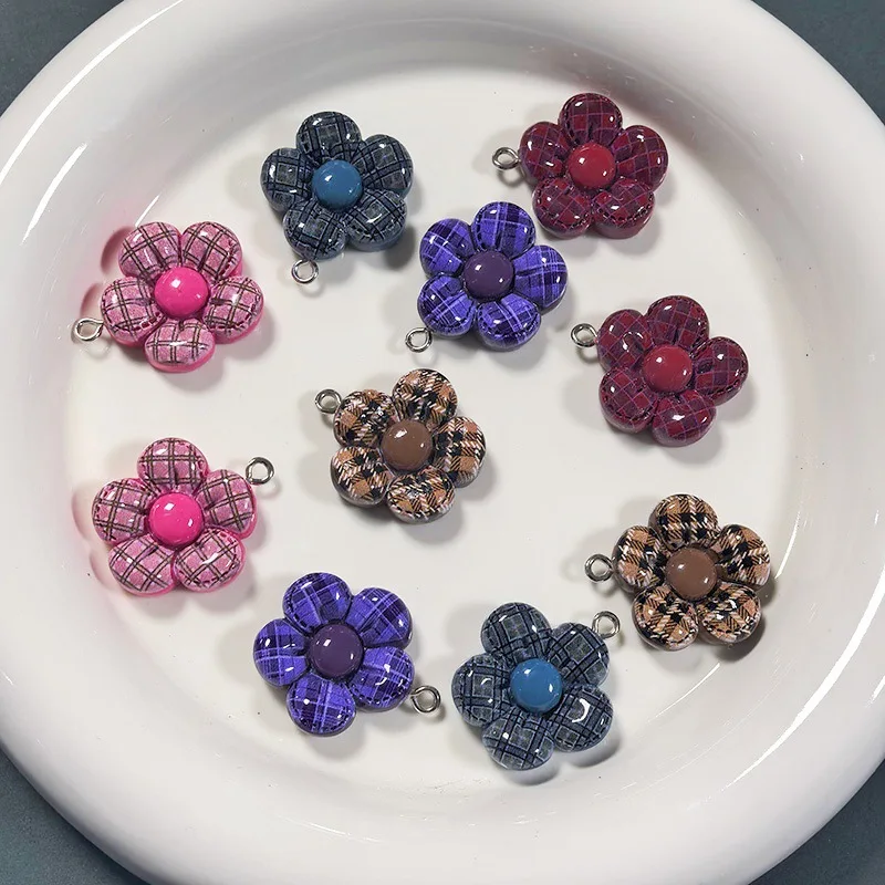 10pcs Resin retro five-petal checked flower pendant diy handmade Jewelry accessories making for Earrings, necklaces, keychains