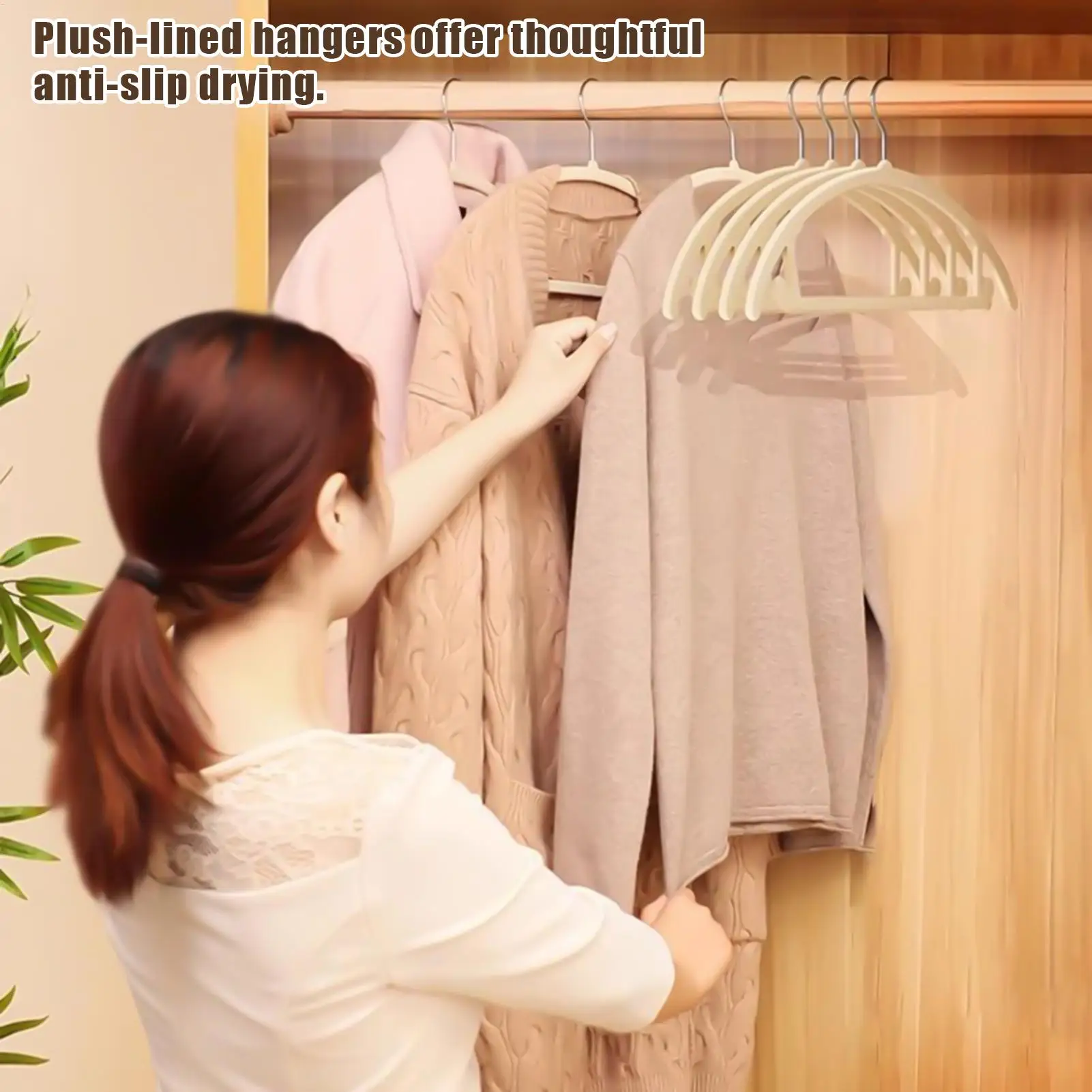 

Вешалки для детской одежды, 10 предметов, бархатная нескользящая вешалка для костюма, вращающиеся на 360 градусов крючки для рубашек, брюк, курток, пальто, шкафа