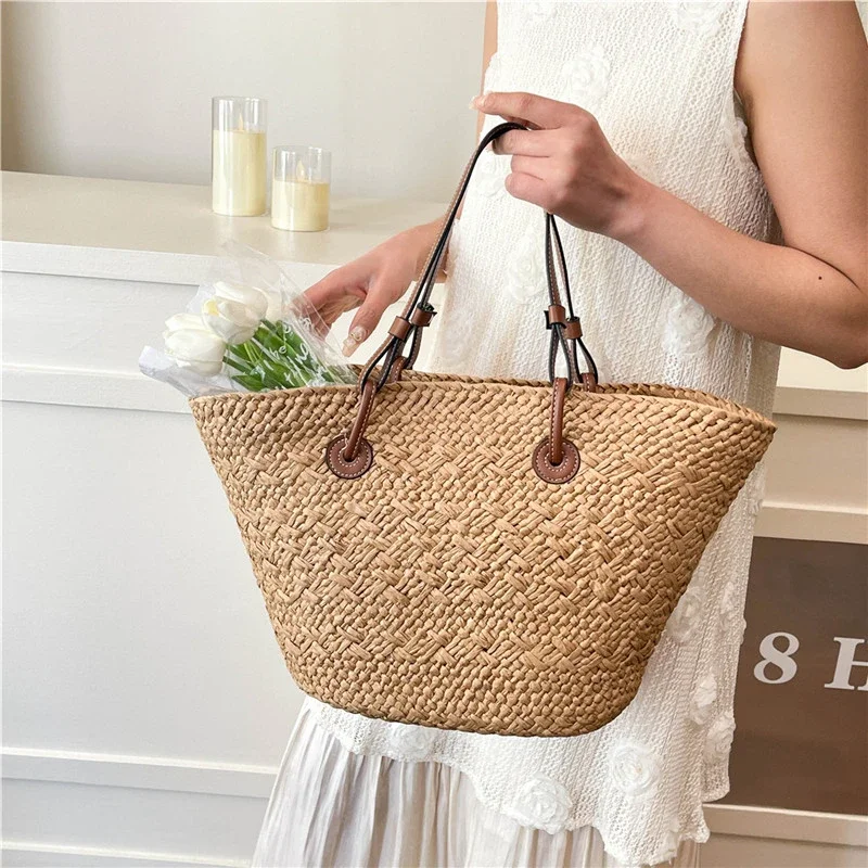 

2025 Summer Designer Shoulder Bag Straw Handbag Clutch Purse Women Basket Beach Bag Large Capacity Travel Tote Bag