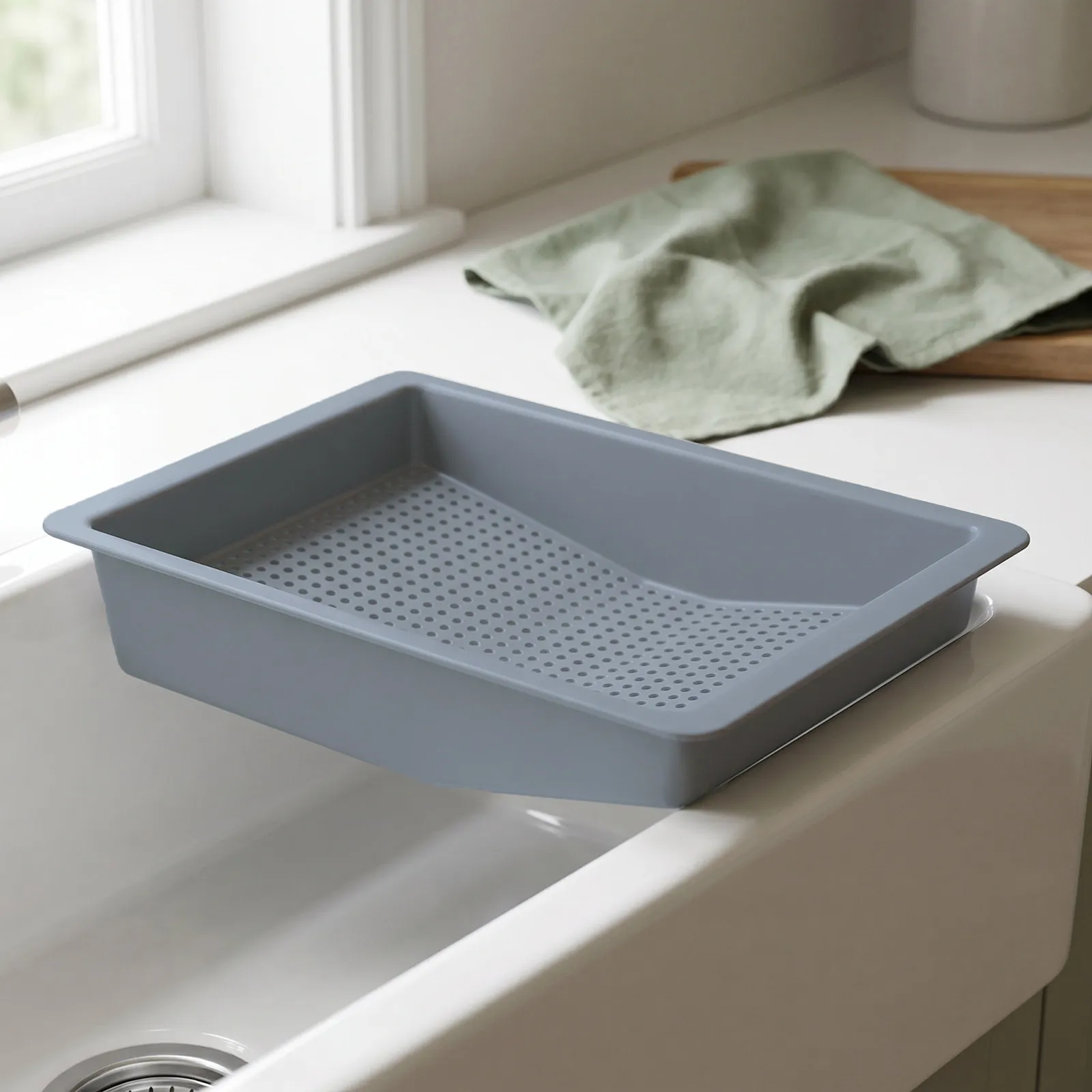 Over The Sink Strainer Basket Plastic Movable Heavy Duty Drain Basket for Kitchen Sink 14x10 Inch Fruit Vegetable Washing Filter