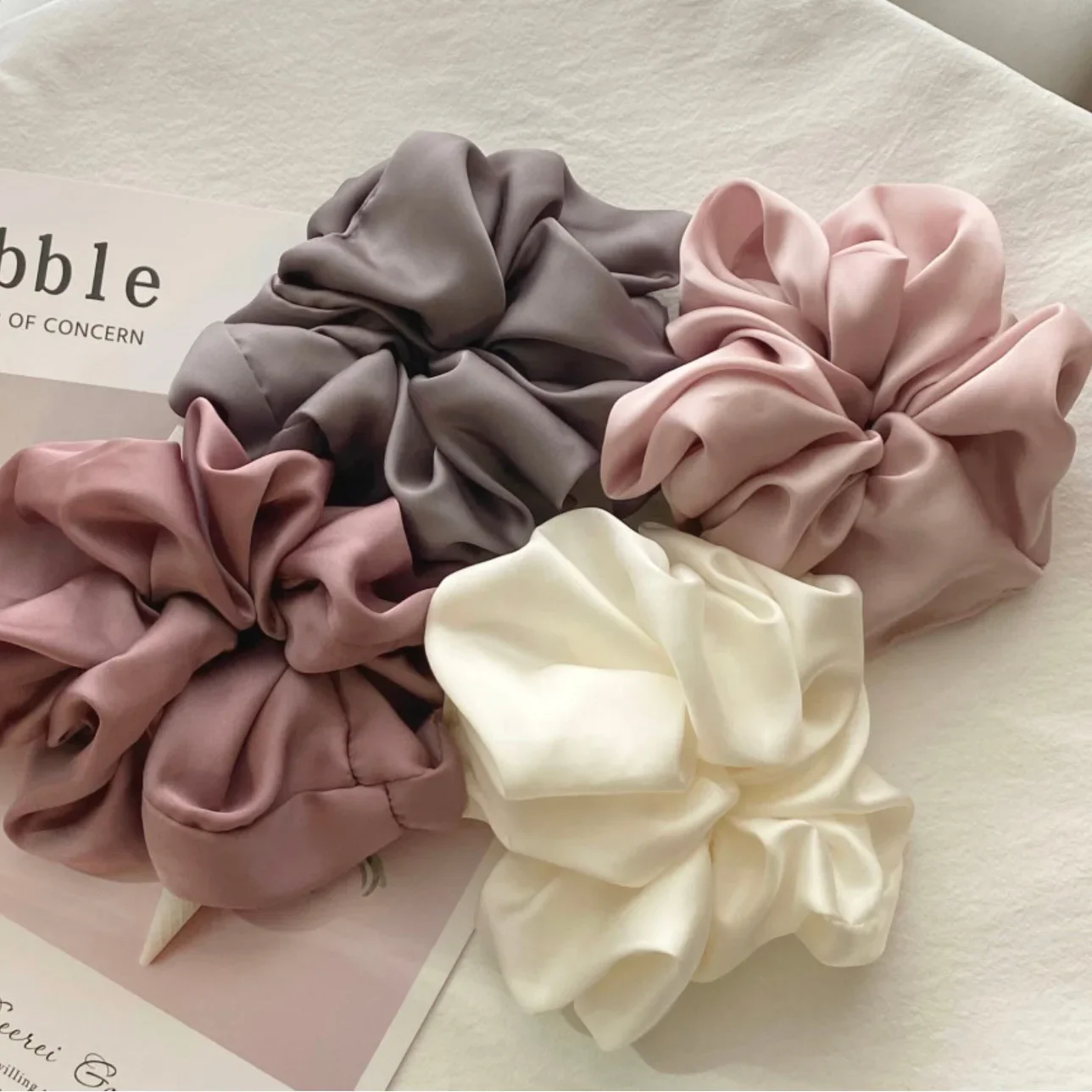 Scrunchies de seda de gran tamaño para mujer, lazos elásticos de gasa coreana para el cabello, soporte para cola de caballo, sombreros, Chouchou