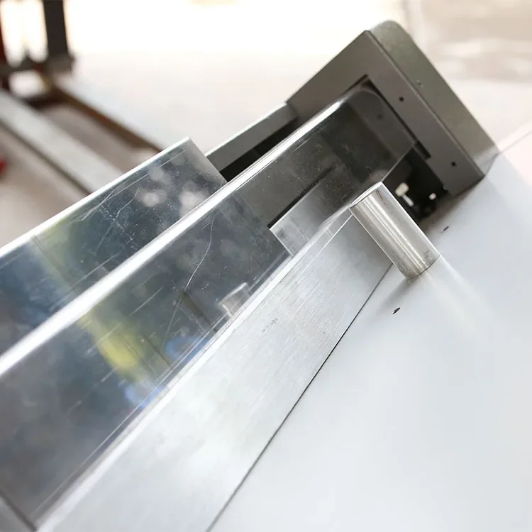 Macchina per la produzione di libri di album fotografici digitali all'ingrosso Macchina per la produzione semiautomatica automatica multifunzione per uso vegetale