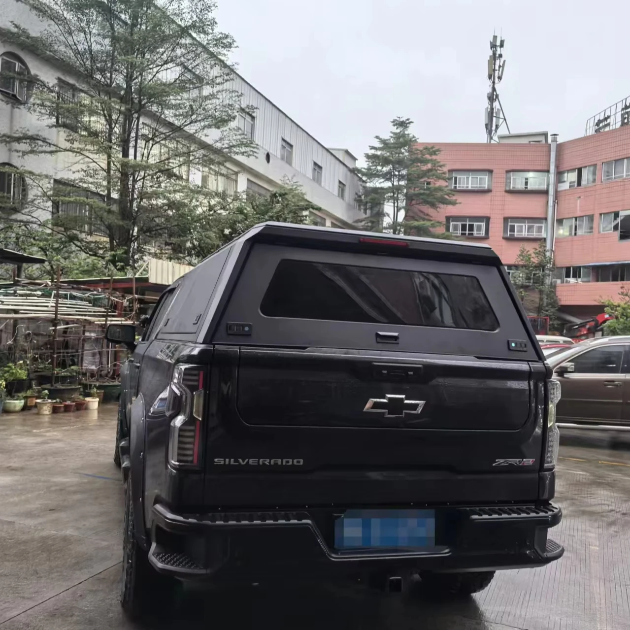 

Dream Garage 6.8FT Hard Type Truck Topper Tonneau Cover With Tailbox - Aluminum Alloy For Silverado 2500 Sierra 2500 2019+ Model