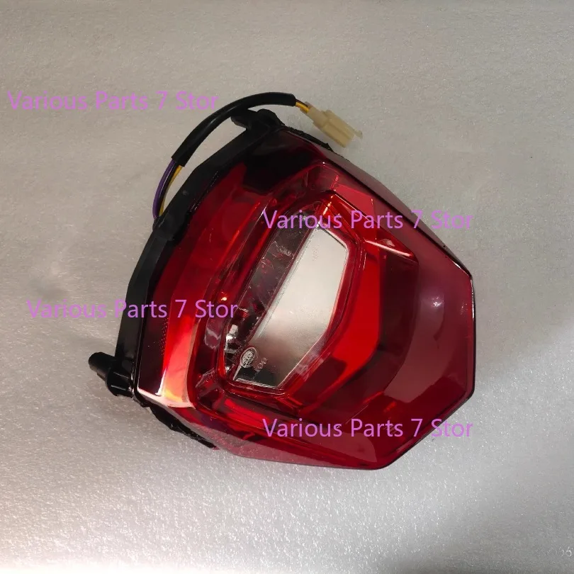 الضوء الخلفي/ضوء الفرامل لبينيلي BN302 تورنادو TNT300 TNT302 STELS 300 Keeway RKX 300 / BN TNT 300 302 #1
