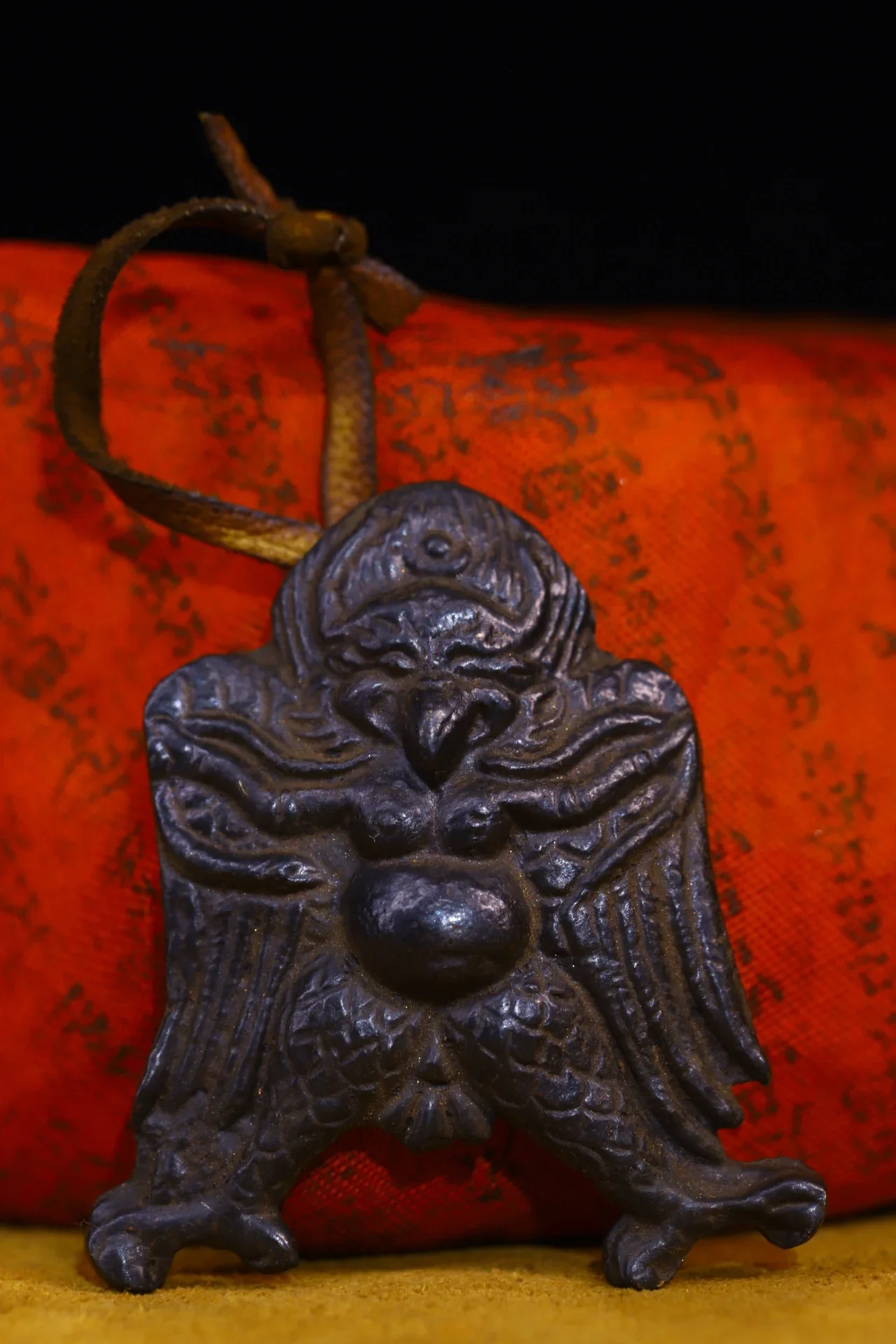 

2"Tibetan Temple Collection Old Bronze Cinnabar GARUDA Garuda Dhwaja Statue Buddha Card Pendant Amulet Town house Exorcism