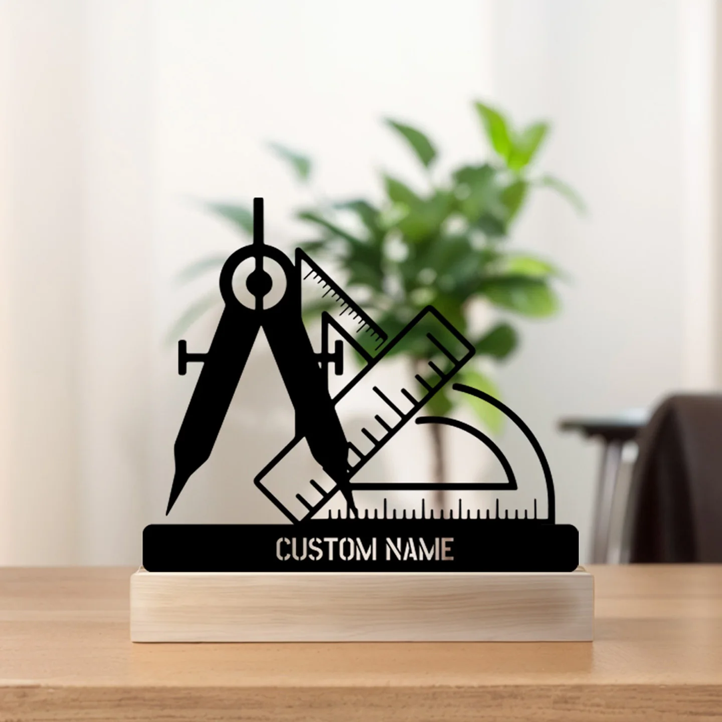 1 szt. Prosty kompas i linijka, metalowa statuetka z możliwością personalizacji imienia, ozdoba z żelaza, rzeźba z blachy, rękodzieło z drewnianą podstawą, dekoracja na stół do domu.