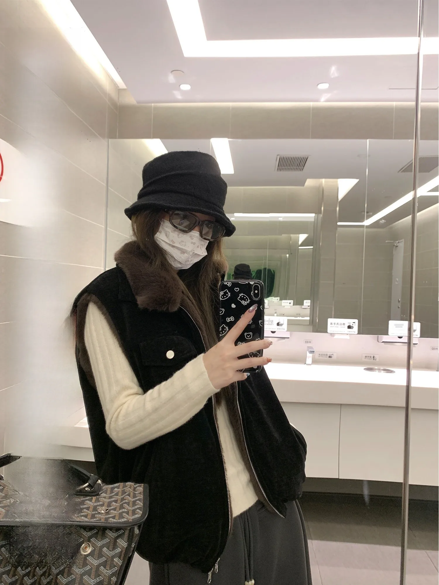 

Bla eepskin Lamb Fur Vest Warm Outerwear Women's Sle Commute Faion V-ne Single-button Closure Pure Color Winter Coat