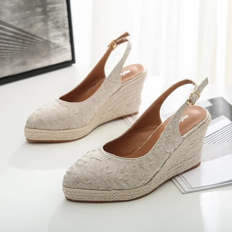 BEYARNE High Heel Buckle Wedge Shoes Retro Embroidery Women Sandals Female Pointed Toe Slippers High-heeled Espadrilles Straw