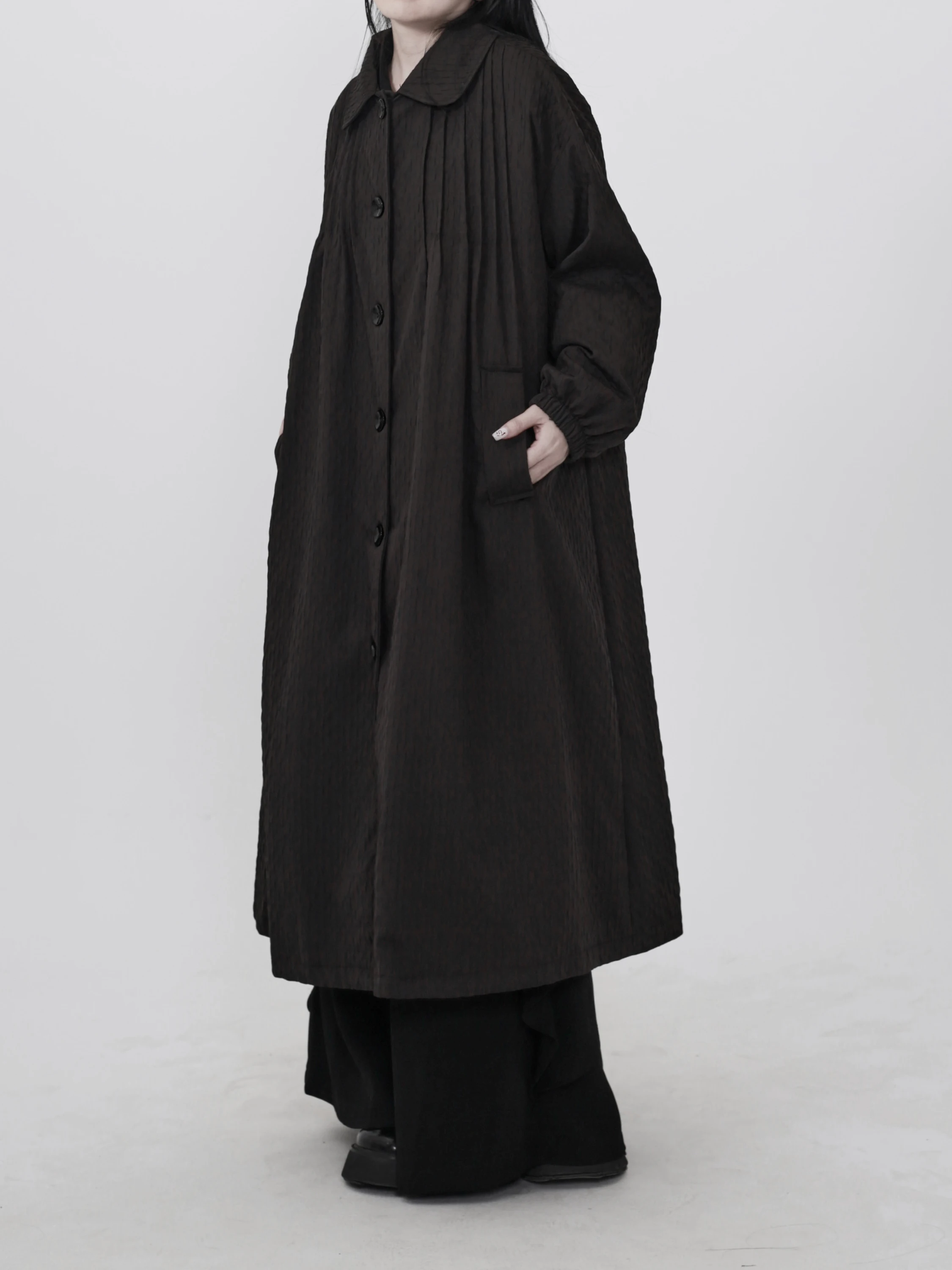 Reverie Vintage Simple Style Pleated Doll Collar Long Black Women's Loose Outerwear Coat Buttoned Turn-down Collar Coat