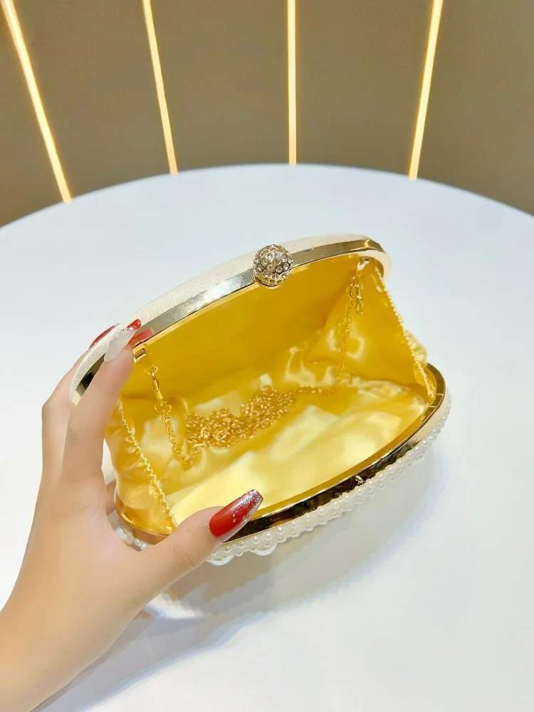 2025, neue weiße Wassertropfen-Perlen-Abendtasche für Damen, ovale eingelegte Perle, glänzende Clutch-Tasche, hochwertige Mode, elegante Umhängetasche