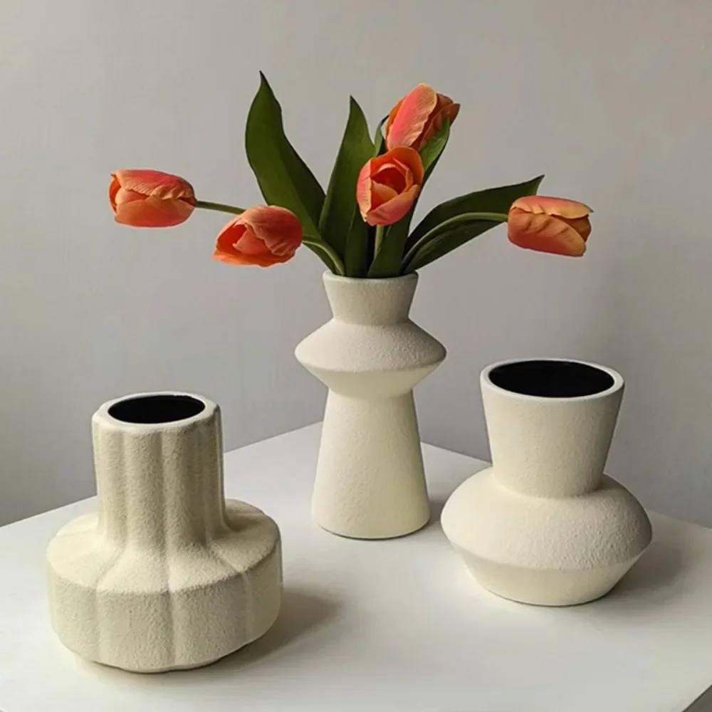 Livetai Ceramic Tulip Vase, Creamy White Dried Flower Holder for Home Decor Living Room, Bedroom, Office Tabletop Decorations