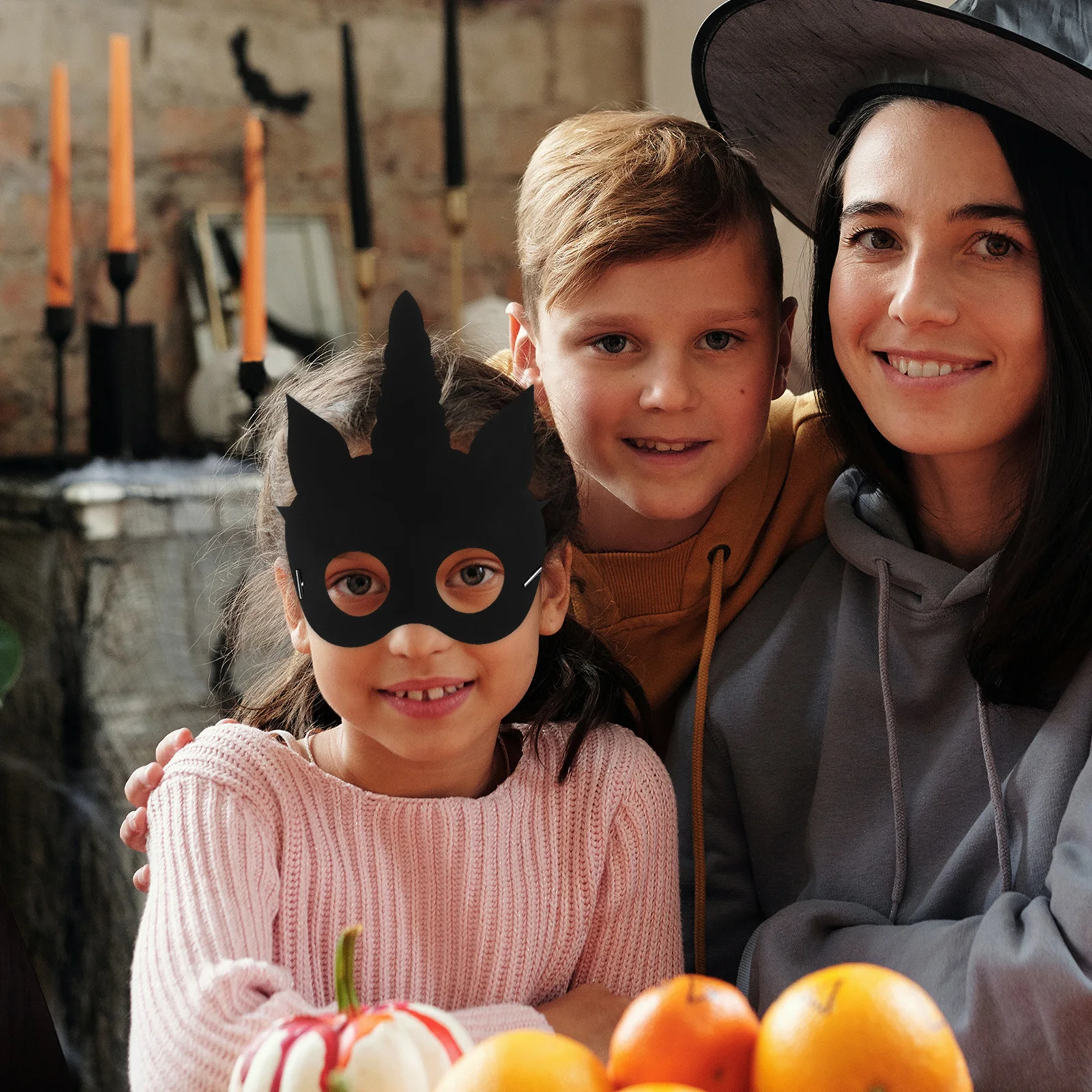 ชุดหน้ากากยูนิคอร์น 1 ชุด ชุดงานฝีมือ DIY หน้ากากขูดสีสำหรับเด็ก งานปาร์ตี้ฮาโลวีน ของตกแต่งอเนกประสงค์ ศิลปะเพื่อการศึกษาสำหรับเด็ก