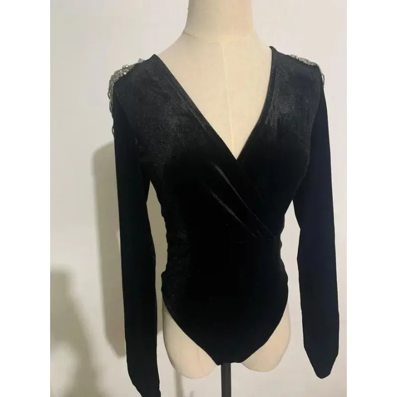 Vrouwen Sexy Cross V-hals Fluwelen Bodysuit Shirt Vrouwen Schouder Kralen Chic Siamese Blouse Retro Playsuits Femininas Blusas