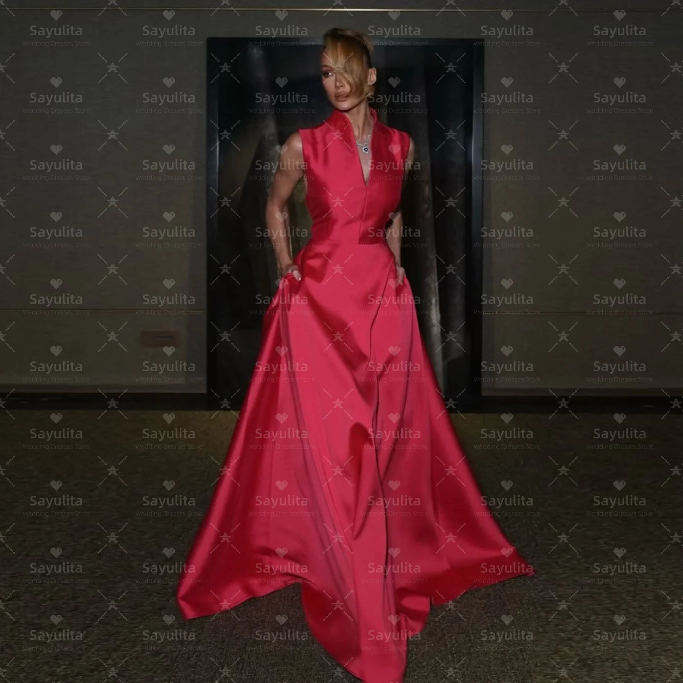 Sayulita فساتين السهرة الخامس الرقبة بلا أكمام فستان حفلة المشاهير مثير الظهر طويل الساتان فساتين السهرة حسب الطلب