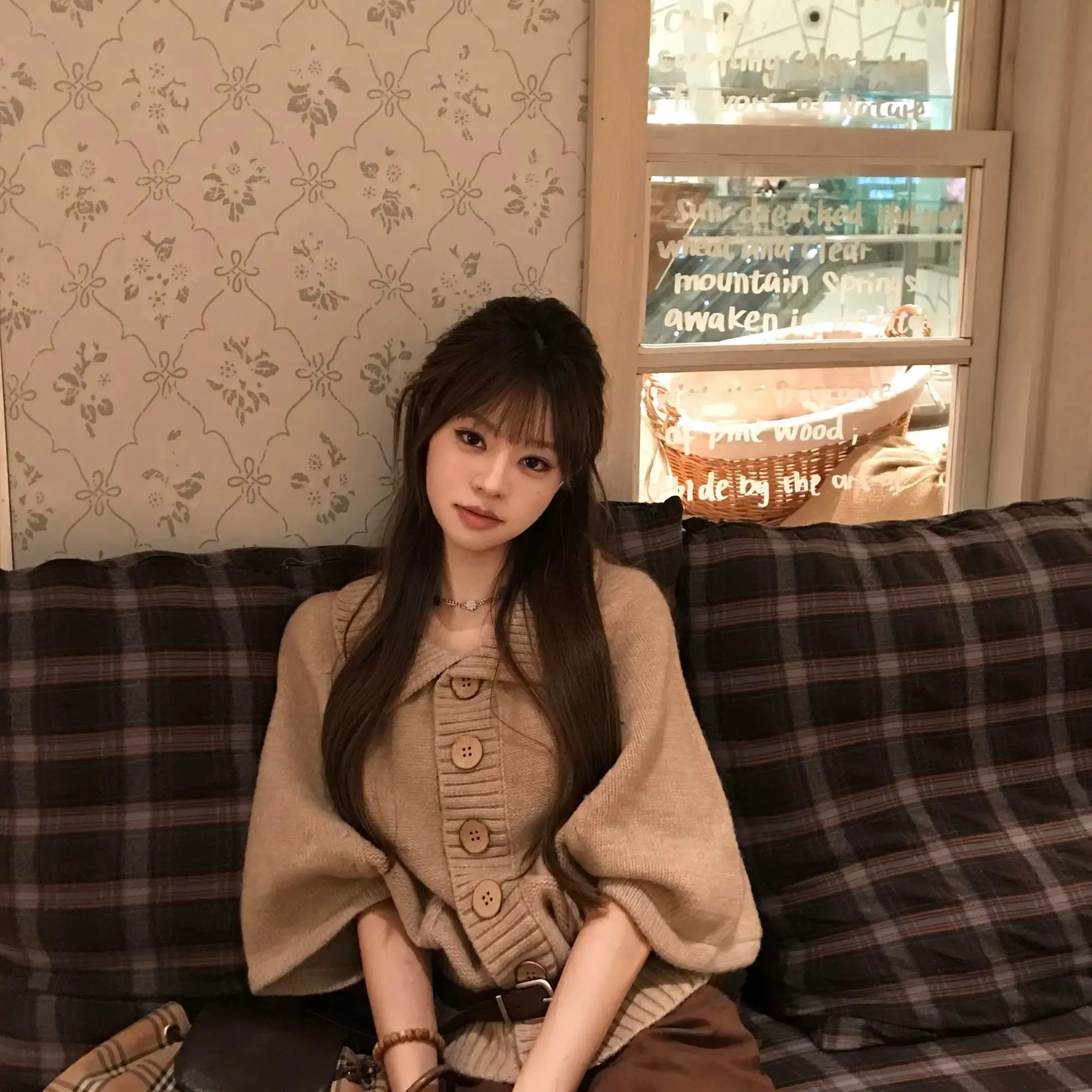 Retro  Wind Lapel Neck Medium-sleeved Cape Sweater Jacket Women's Autumn and Winter Lazy High-end Bat-sleeved Knitted Cardigan