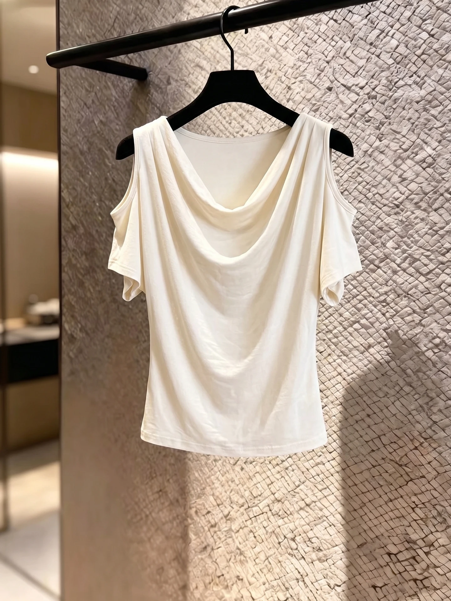 

Laid-back Color Loose-fit Short-sleeved Crew-neck Summer Versatile Skin-friendly Casual Style Women's Top Trendy