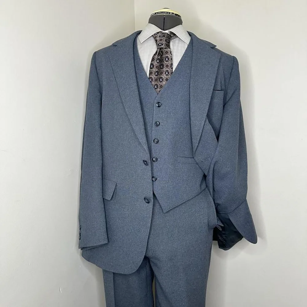 بسيط رمادي واحدة الصدر بلغت ذروتها التلبيب الرجال الدعاوى 3 قطع (سترة + بنطلون + سترة) الزفاف الرسمي مكتب أزياء الرجل مجموعات