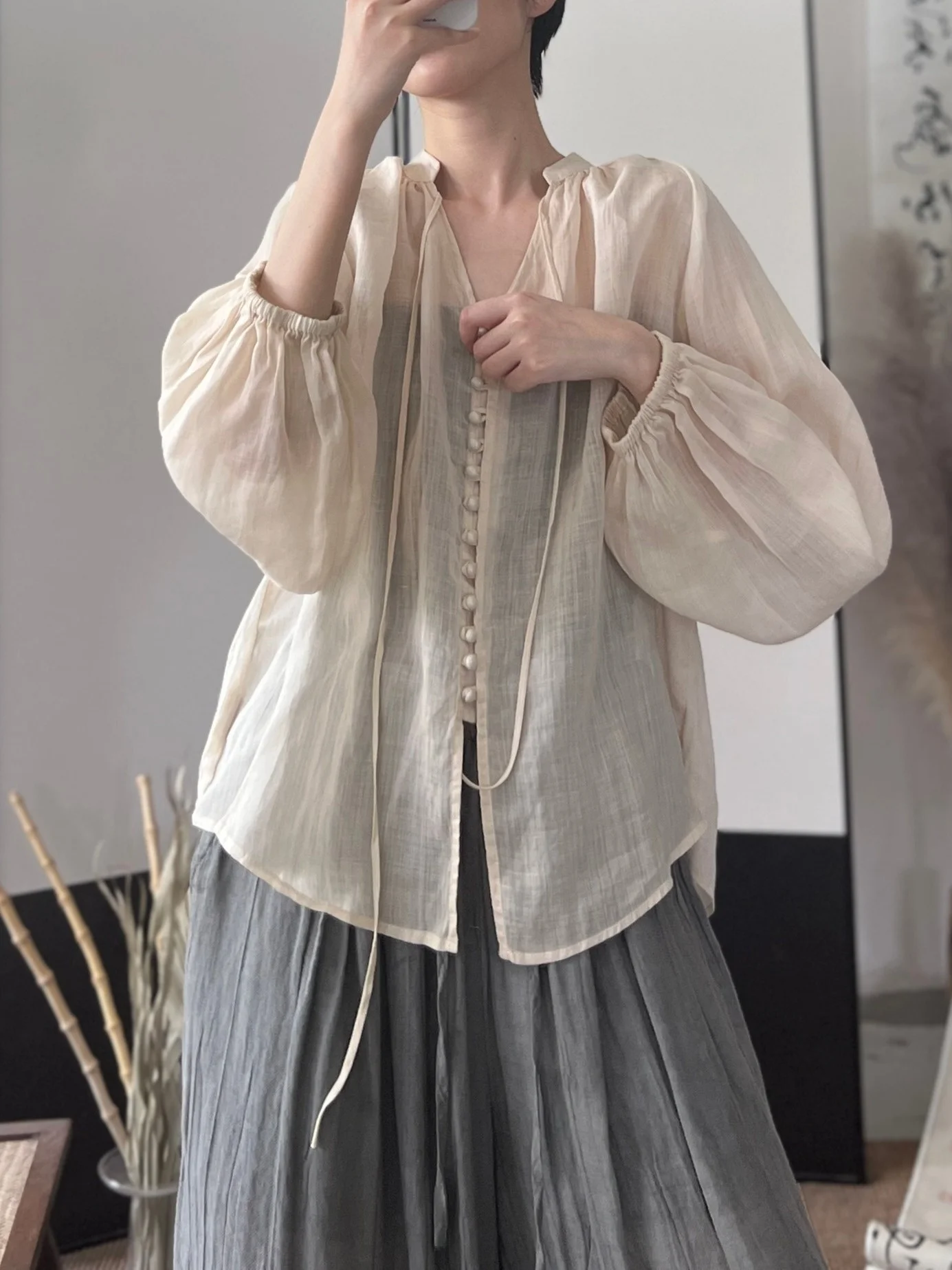 Csa de Manga Larga con Cuello Redondo, Estilo Artístico, Botón Único, Elástica, Hoada, Color Puro, Versátil, para el Verano