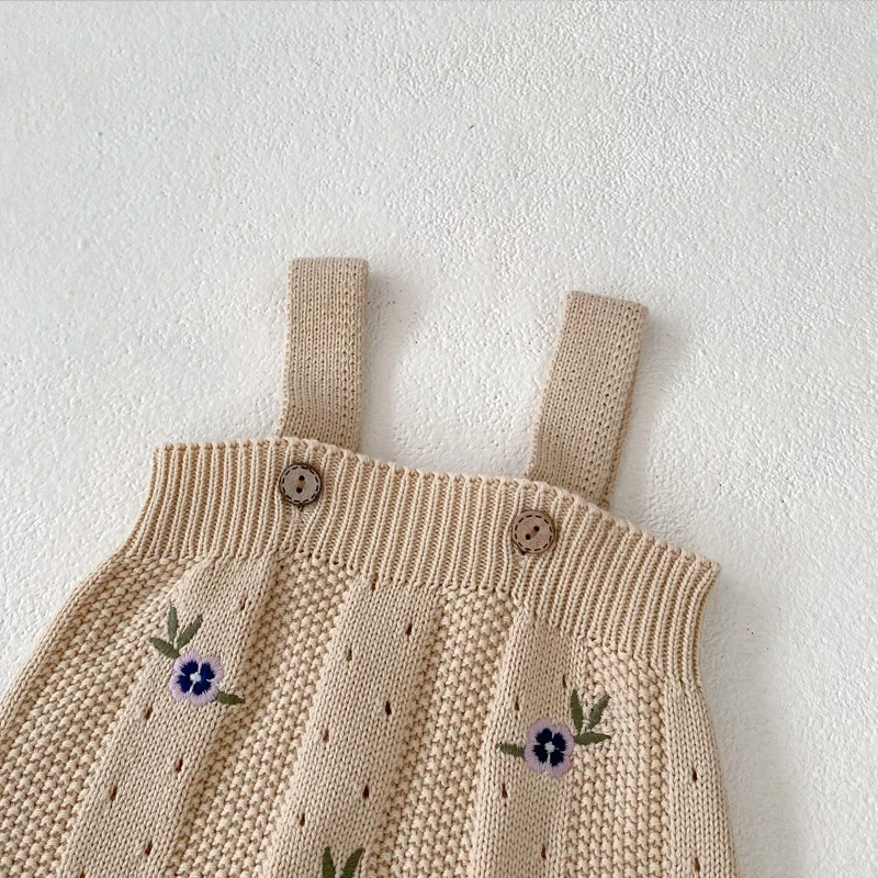 Autumn New Baby Clothing, 0-3 Year Old Girl, Sweater Embroidered Hollow Knitted Sweater