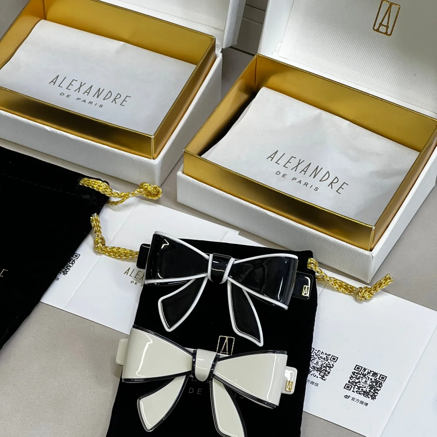 

French Elegant Diana Hairpin Women's Bow Shark Clip Versatile Commuting Trend Handbag Pendant Decoration Jewelry Gifts Set