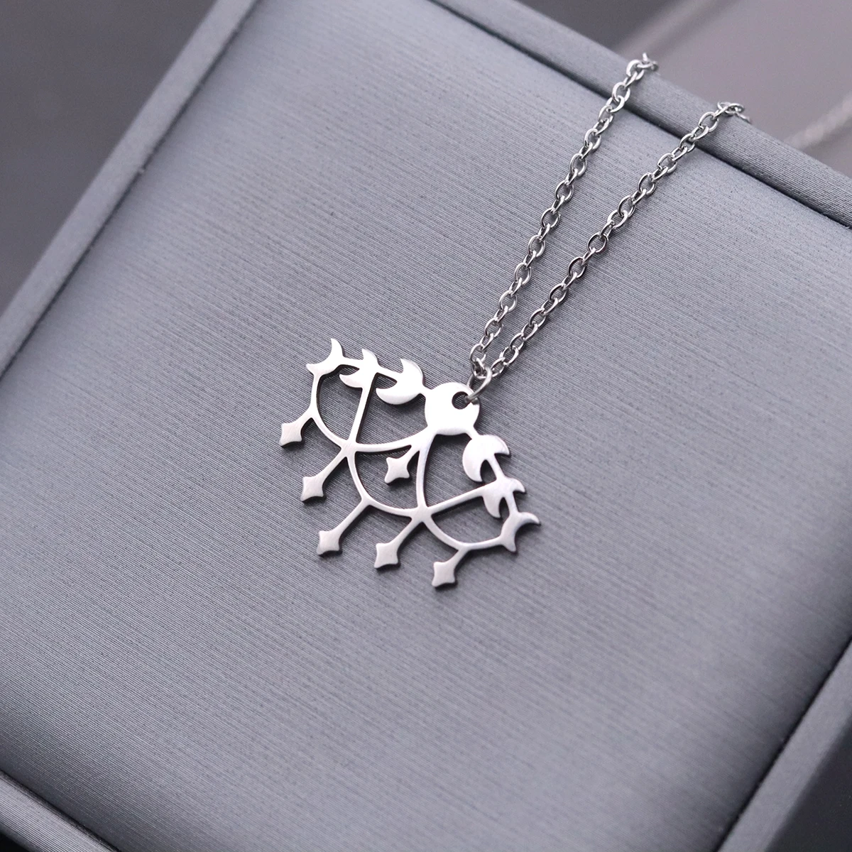 Simple Sigil Of Solomon Pendant Necklace Stainless Steel Neck Chain for Women Girls Casual Daily Wear Mystic Witch Jewelry Gift