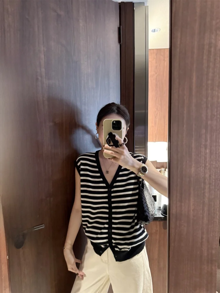 

Elielim French Town Linen Cotton V-ne Knitted Vest Women's New Summer Slim Fit Svel Striped Top