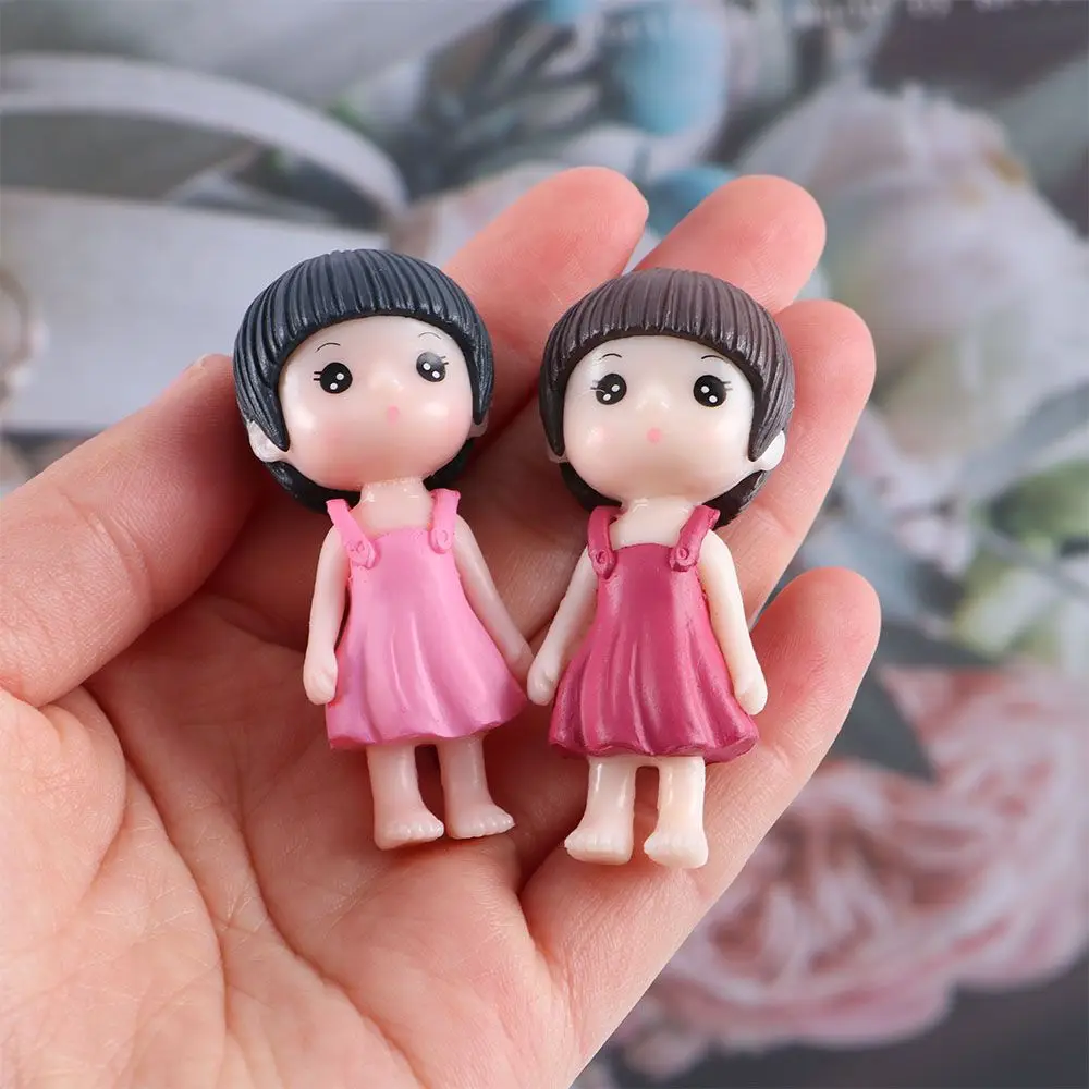 Christmas Gift 1 Pair Cute Dollhouse Fairy Garden Bonsai Little Lovers Miniature Couples Figurine Boy Girl Ornament Doll Craft