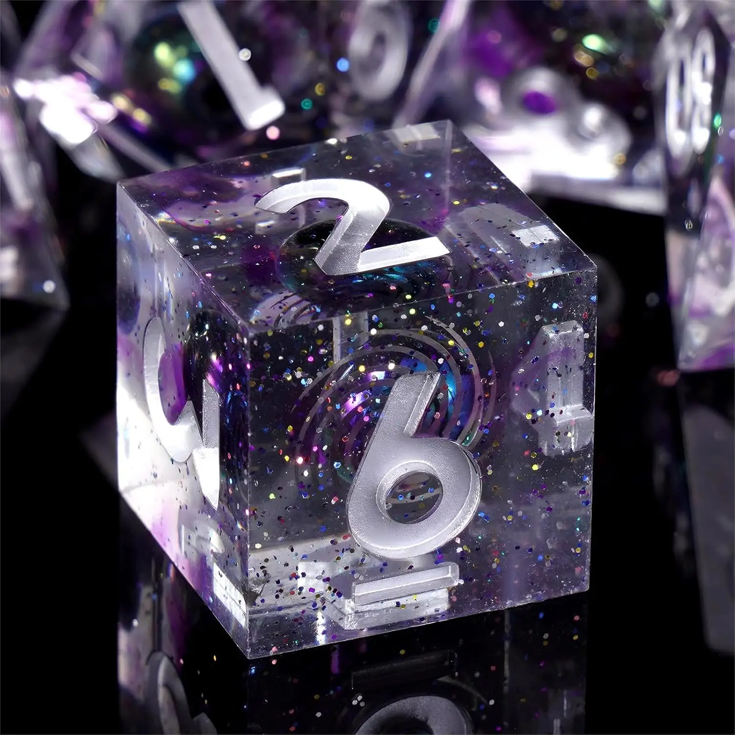 

Набор прозрачных кубиков из смолы Purple Planet из семи для реквизита для настольных игр, подземельные и драконы