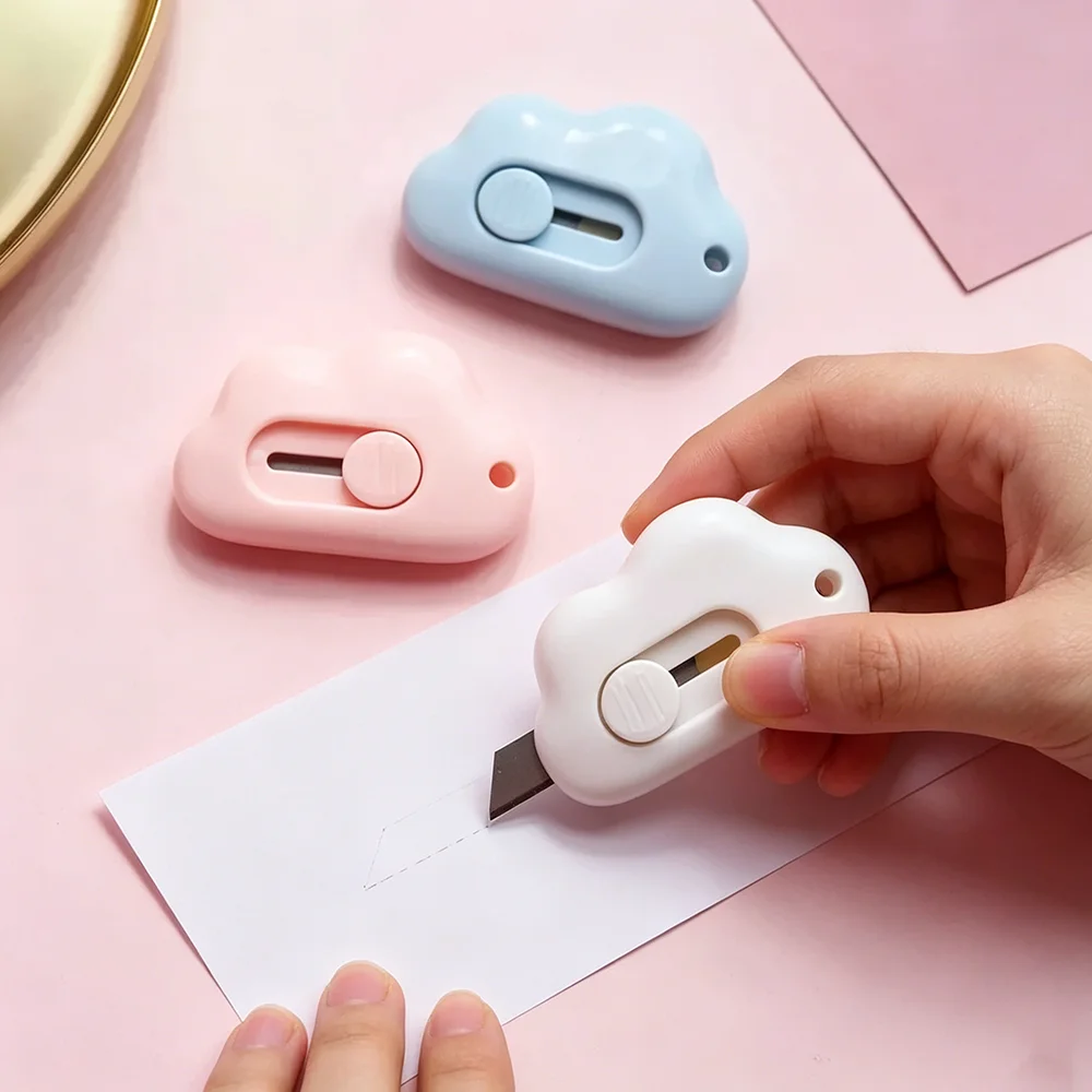 Niedliches Kaninchen-Wolken-Mini-Universalmesser Tragbarer Papierschneider Rasierklingen-Büro-Schulbedarf