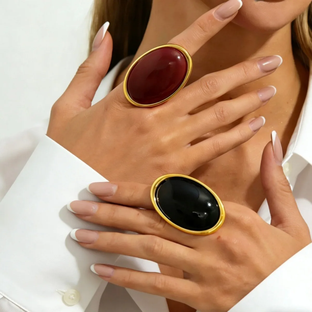 Französischer Retro-Ring mit übertriebenem ovalen roten Edelstein, verstellbar, schlicht, goldfarben, Schmuck, Modeaccessoire, Geschenk – Detail 1
