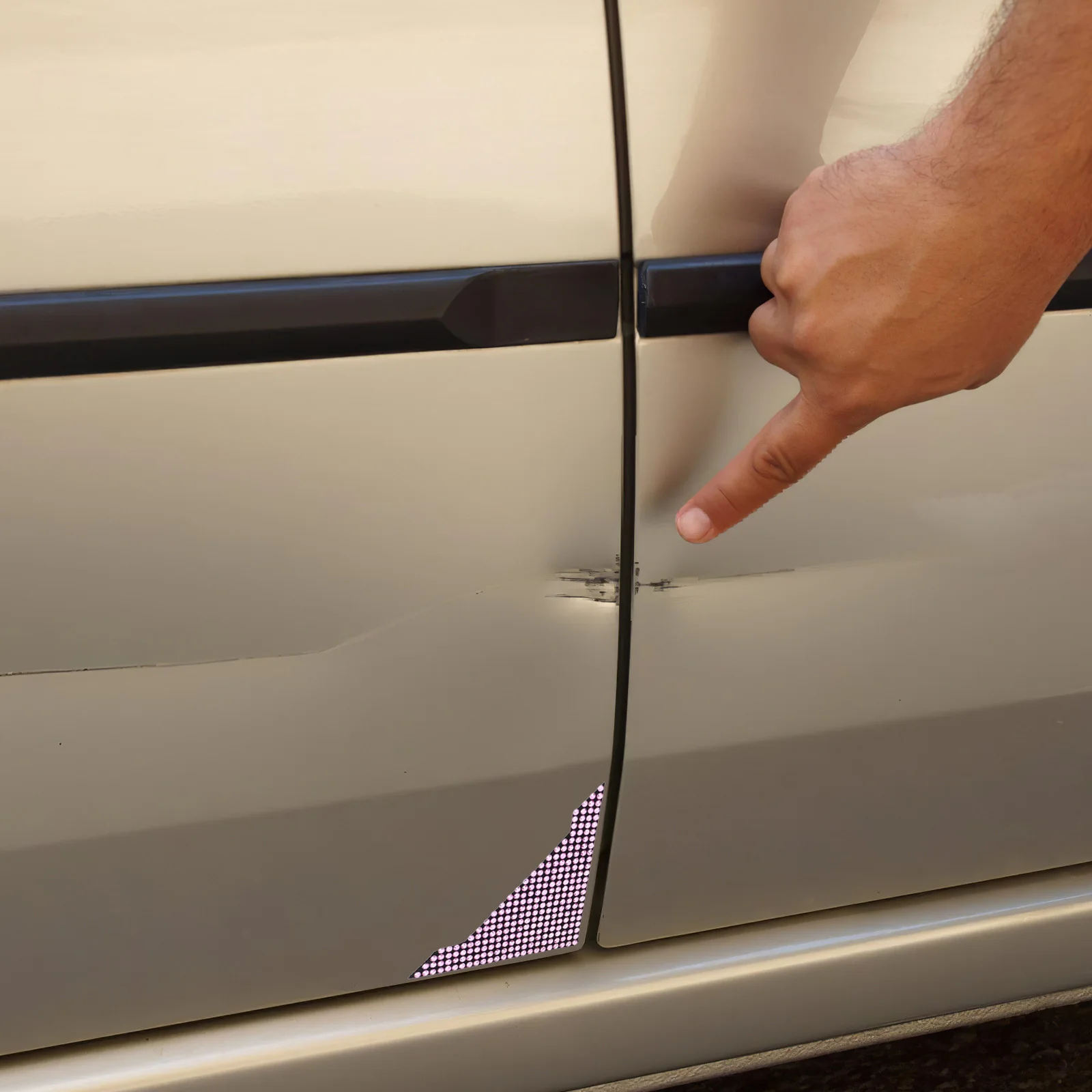 

4Pcs Car Door Corner Scratch Protector Rhinestone Anti Collision Strips Durable Exterior Guard Car Door Anti Collision Strips