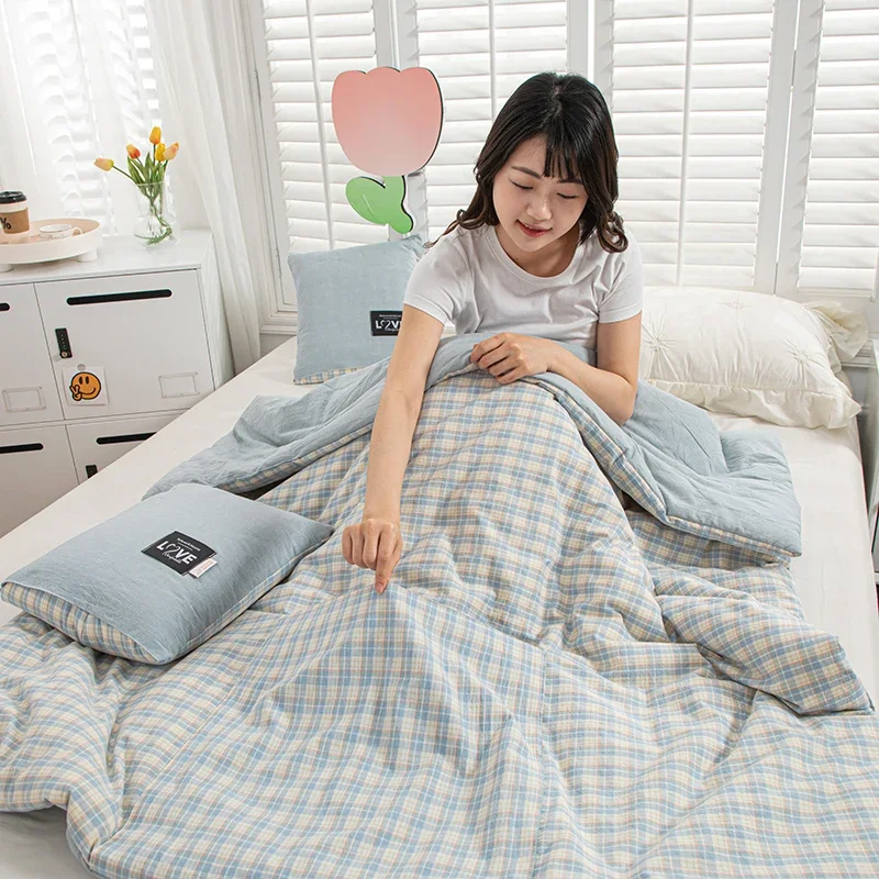 

Pillow quilt dual-purpose car carrying foldable sofa office