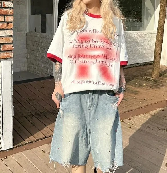 Rhinestone Embellished Pattern Embroidered Straight Denim Shorts
