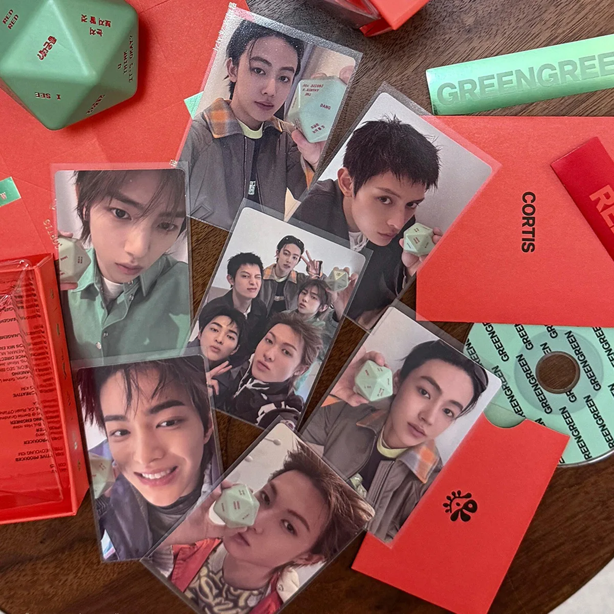 

6Pcs/Set Idol CORTIS New Album GREENGREEN DICE Small Cards Lomo Cards Postcards Martin James Juhoon Seonghyeon Keonho Fans Gifts