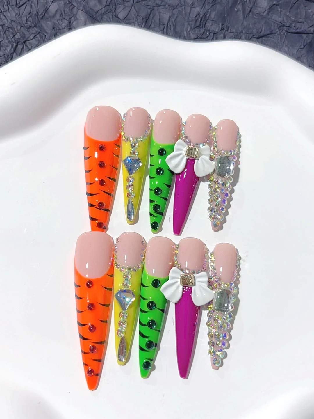 

5cm Multi-Color French Butterfly Diamond Long Pointed Fashion Manicure (M039)