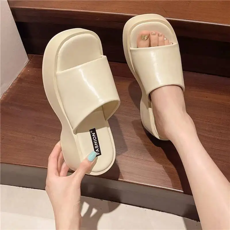 

Thick Platform Women's 2025 New Black Thick Soled One Strap Slippers For Summer High End Style Outdoor Anti Slip Sandals