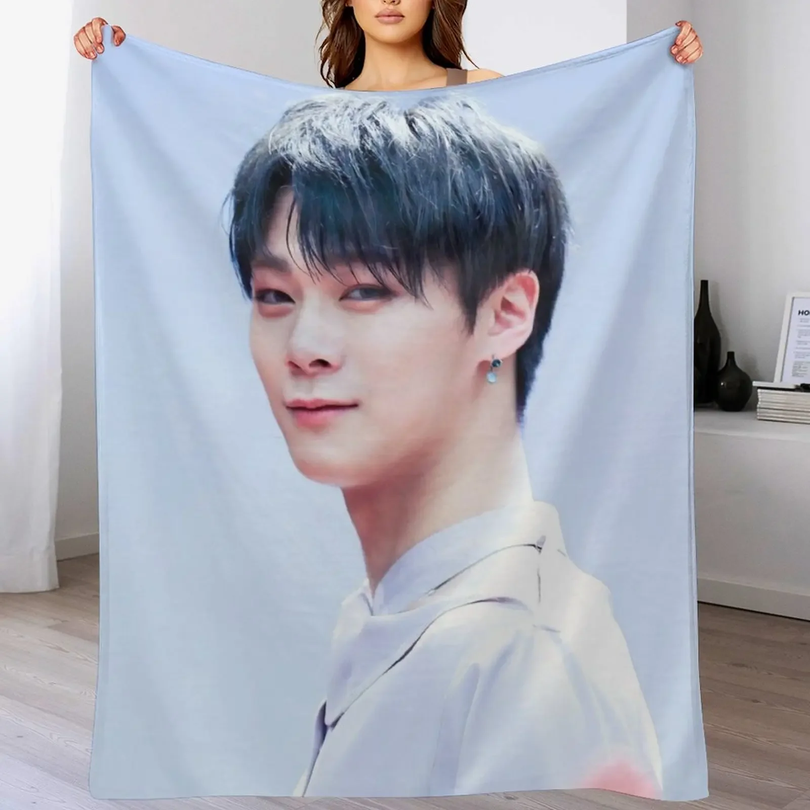 Moonbin Yeongdeungpo Pansa Throw Blanket Spring Fall Cozy Throw Blanket for Couch