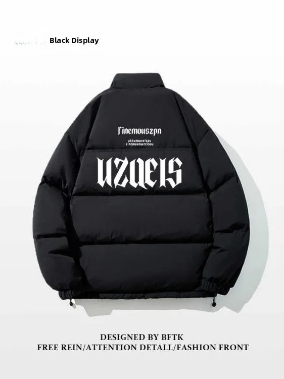 

Женская утепленная куртка больших размеров в американском ретро-стиле с принтом-надписью, воротником-стойкой и рукавами-буфами, из хлопка, теплая верхняя одежда