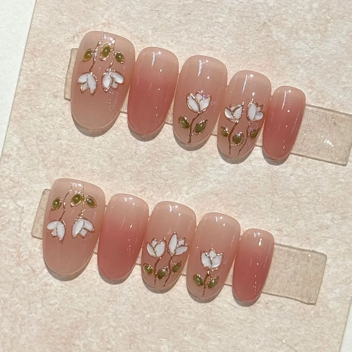 

10pcs Ladies Cute Handmade Cat Eye Press On Nails Lovely Pink Nail Patch Removable Girl Short Style Flower Women Nail Tips