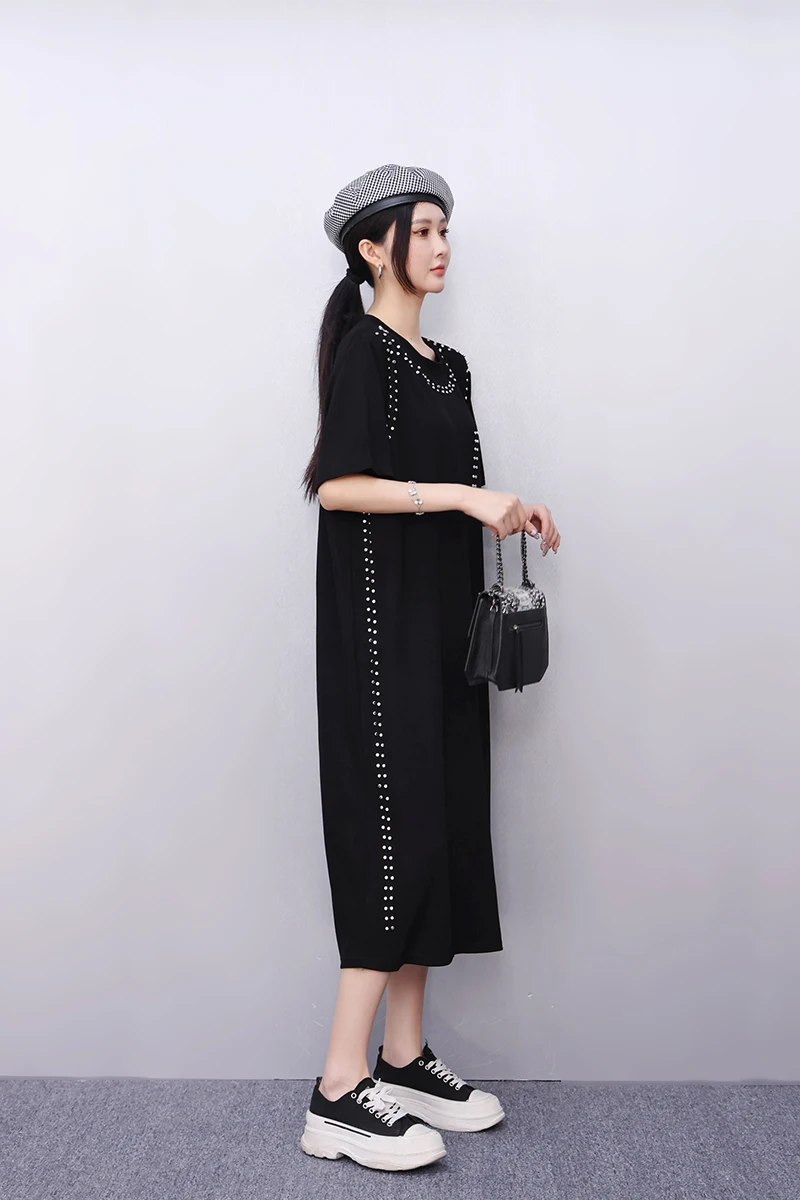 2025 夏のファッションエレガントな黒のレトロな O ネックルーズロング Tシャツドレス女性卸売 J1088