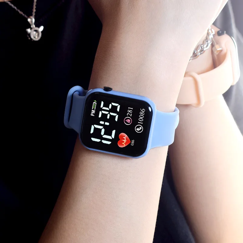 1pcs Love Digital Pink Silicone Sports LED Electronic Watch Watch  Jewelry Set to Daughter Graduation Season Gift