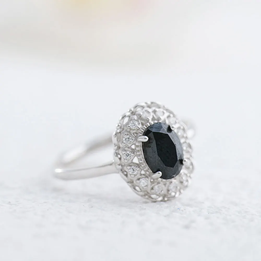 

925 sterling silver ring for women paired with natural black spinel and zircon, exquisite and elegant high-end wedding jewelry