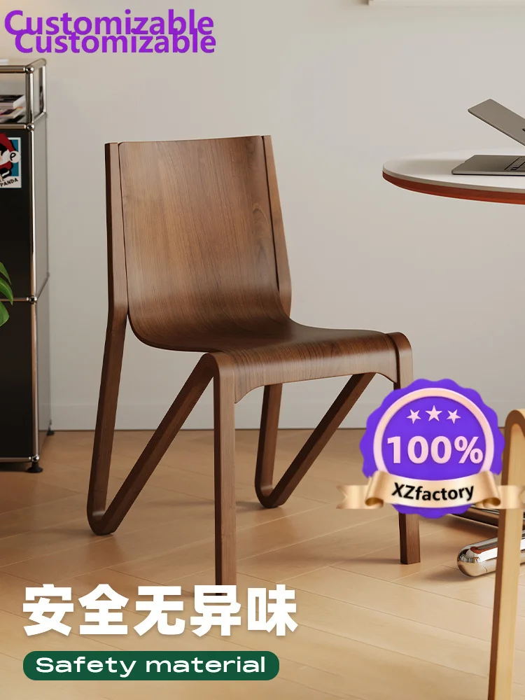 Factory Direct 2026 Top La sedia da pranzo in legno massello QZT può essere impilata con schienale per la casa, sedia da negozia