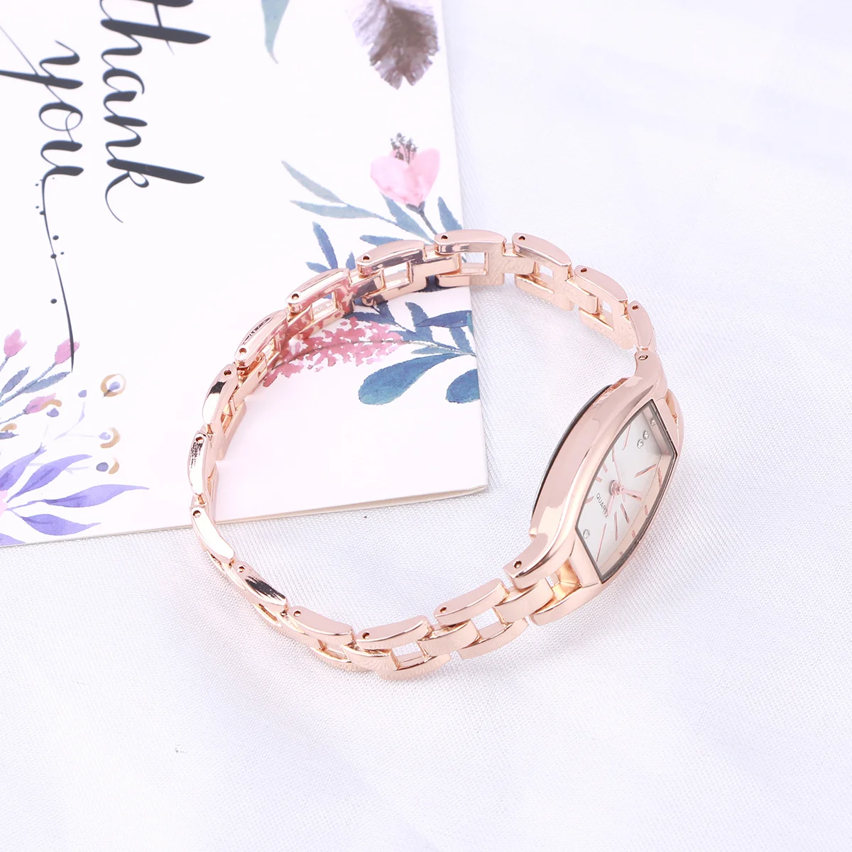 Рисунок 2 - Кварцевые часы, благородные