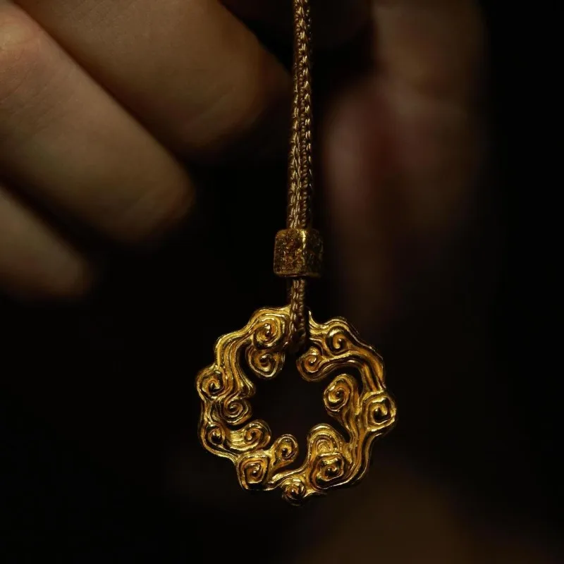 Traditional Luxury Artisanal Auspicious Golden Crow Prosperity Pendant Braided Adjustable Necklace Chinese Vintage Fashion Gift