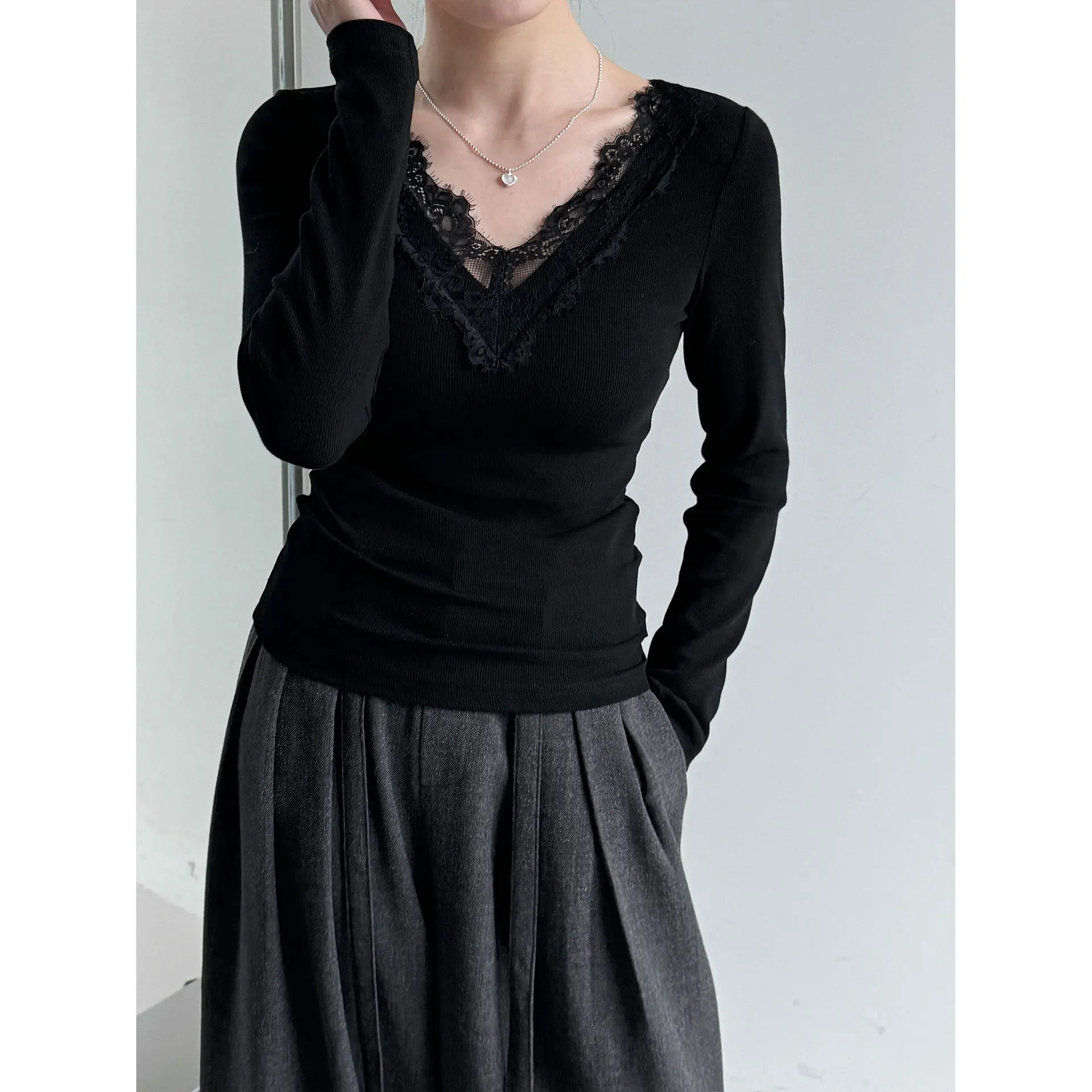 Tops Women Top V Neck Sexy Lace Full Sleeve Y2k Streetwear Solid Tight Waist Elegant Work Casual Sheath Slim Fit 2026 Spring