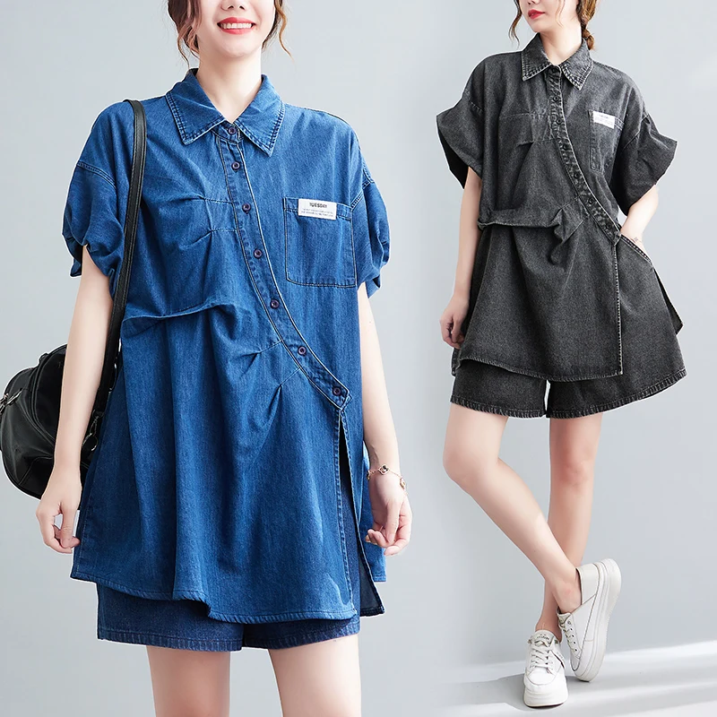 Conjunto de dos piezas de mezclilla de verano, blusas divididas de diseño elegante con cuello vuelto, pantalones cortos vaqueros con cintura elástica, traje informal holgado para mujer