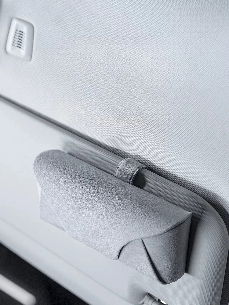 Car Glasses Holder Clip, Universal Suede-Feel Sunglasses Case for Car Sun Visor, Soft Plush Eyeglass Storage Organizer
