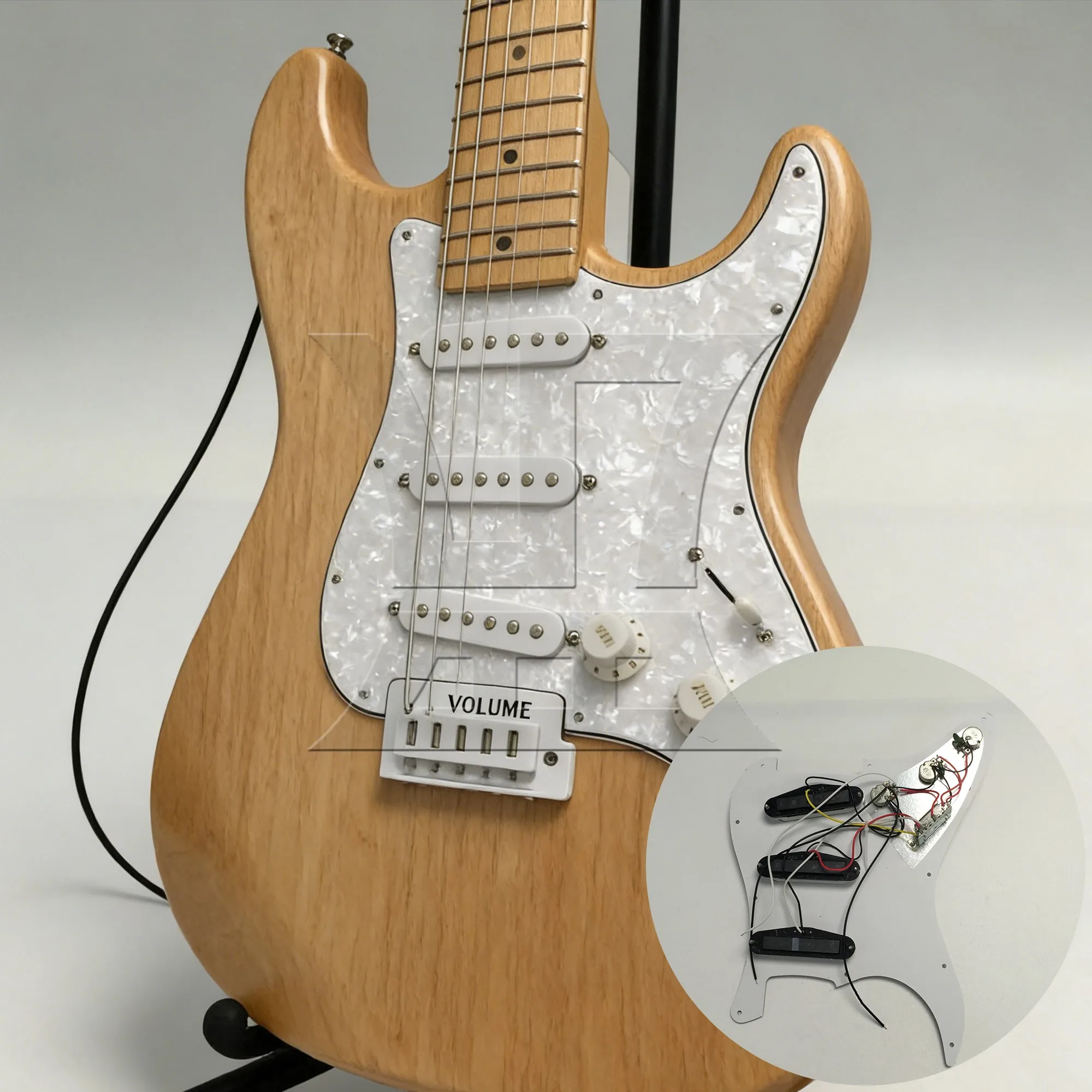 

YIBUY 2pcs Electric Guitar Pickguard Suitable for Preventing Guitar Scratches