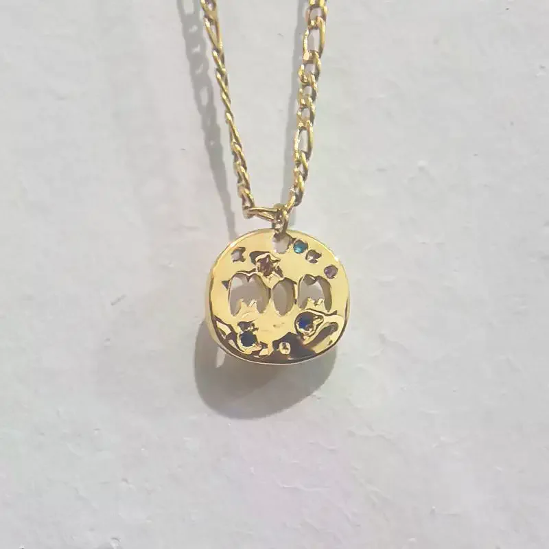 Stainless Steel Hollow Irregular Circular Guardian Card Mama Pendant Neckalce Colored Zircon Love Choker Thanksgiving Gift